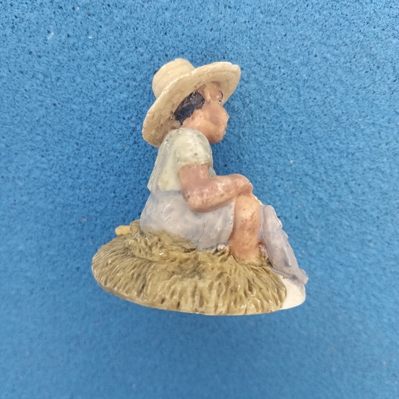Vintage Ceramic Little Brown Boy Fishing Figurine - Picture 3 of 5